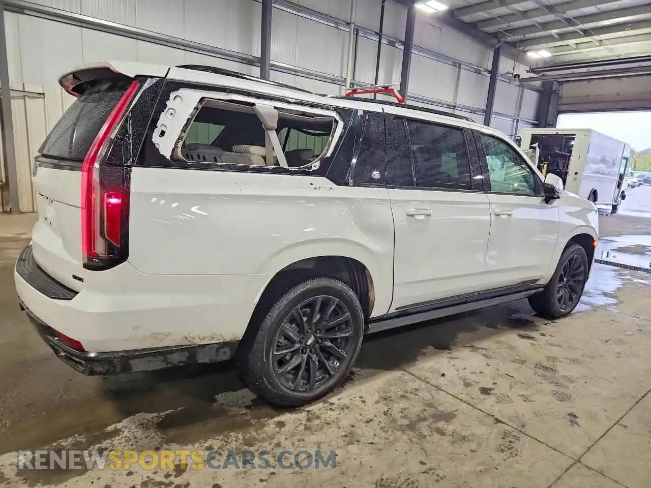 3 fotografías del automóvil dañado 1GYS4RKL2MR437387 CADILLAC ESCALADE 2021