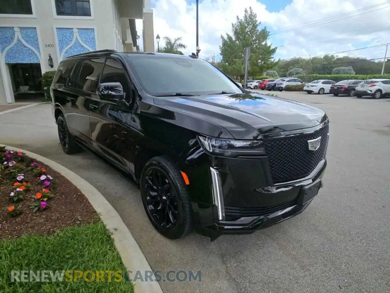 1 Photograph of a damaged car 1GYS4RKL8MR156162 CADILLAC ESCALADE 2021