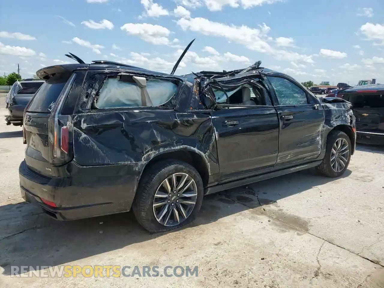 3 Photograph of a damaged car 1GYS4RKL9MR295703 CADILLAC ESCALADE 2021