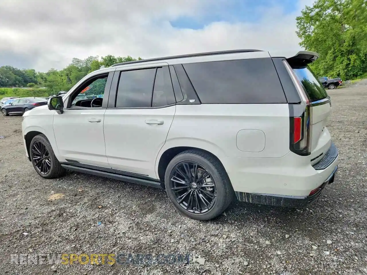 2 Photograph of a damaged car 1GYS4FKLXNR135474 CADILLAC ESCALADE 2022