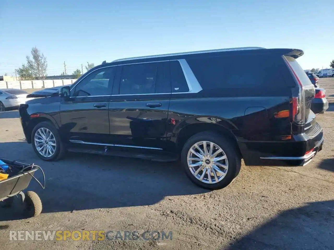 2 Photograph of a damaged car 1GYS3JKL6PR292153 CADILLAC ESCALADE 2023