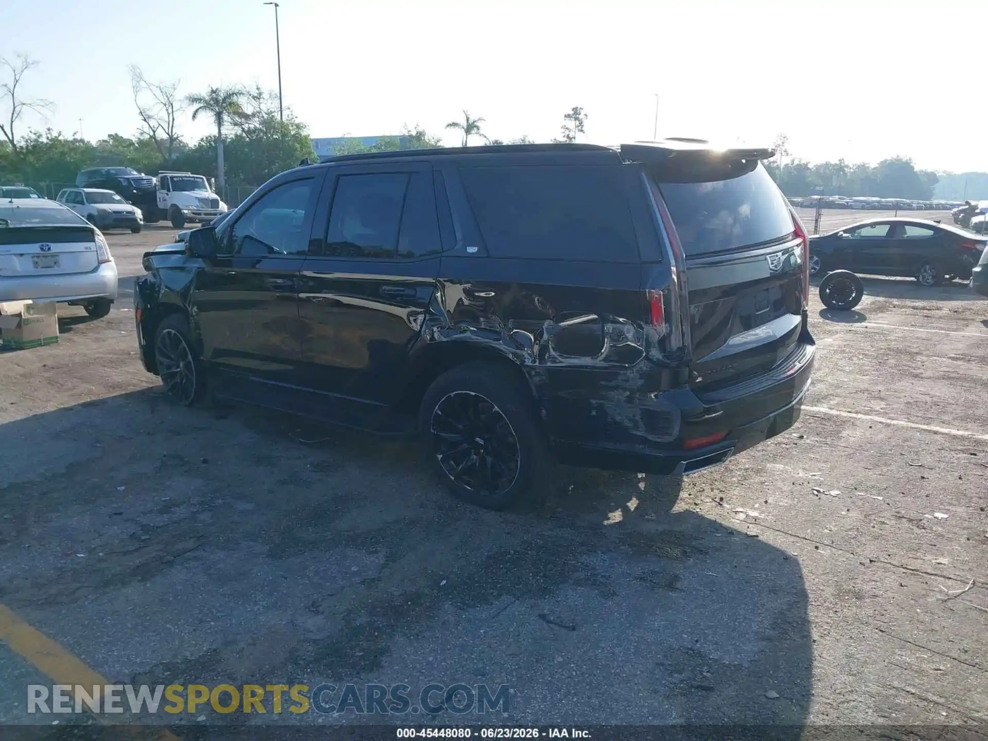 3 Photograph of a damaged car 1GYS4BKL8PR319324 CADILLAC ESCALADE 2023