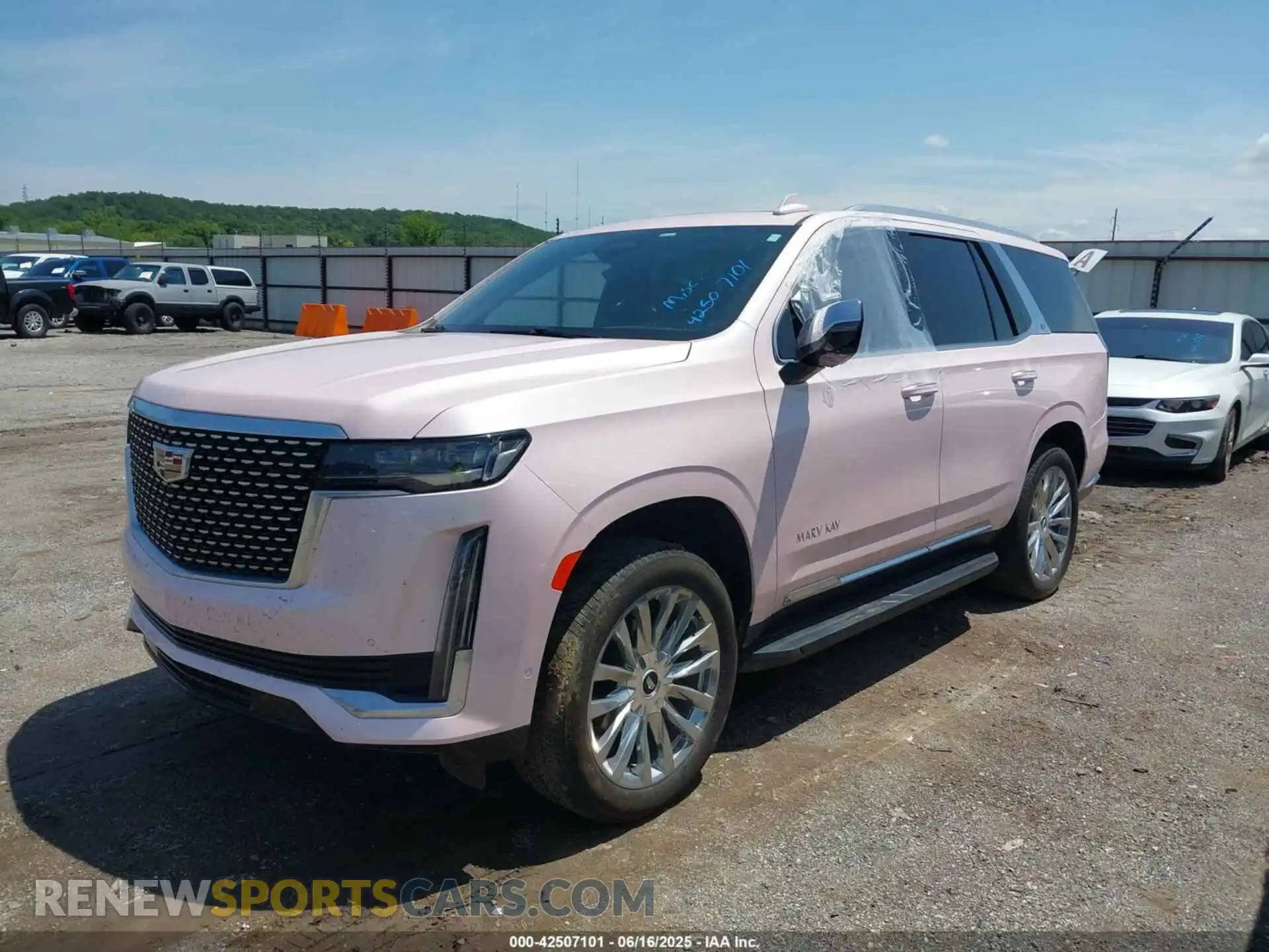 2 Photograph of a damaged car 1GYS4BKLXPR552766 CADILLAC ESCALADE 2023