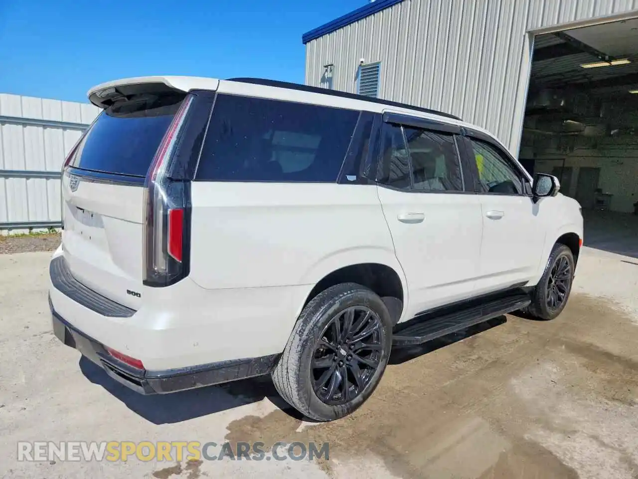 3 Фотография поврежденного автомобиля 1GYS4FKL2PR300131 CADILLAC ESCALADE 2023