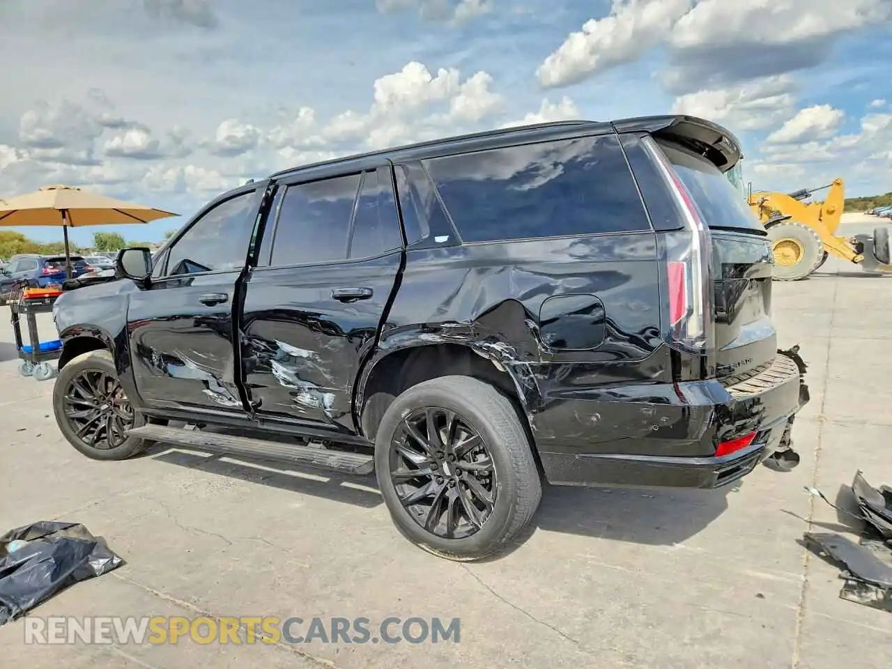 2 fotografías del automóvil dañado 1GYS4GKL3PR497865 CADILLAC ESCALADE 2023