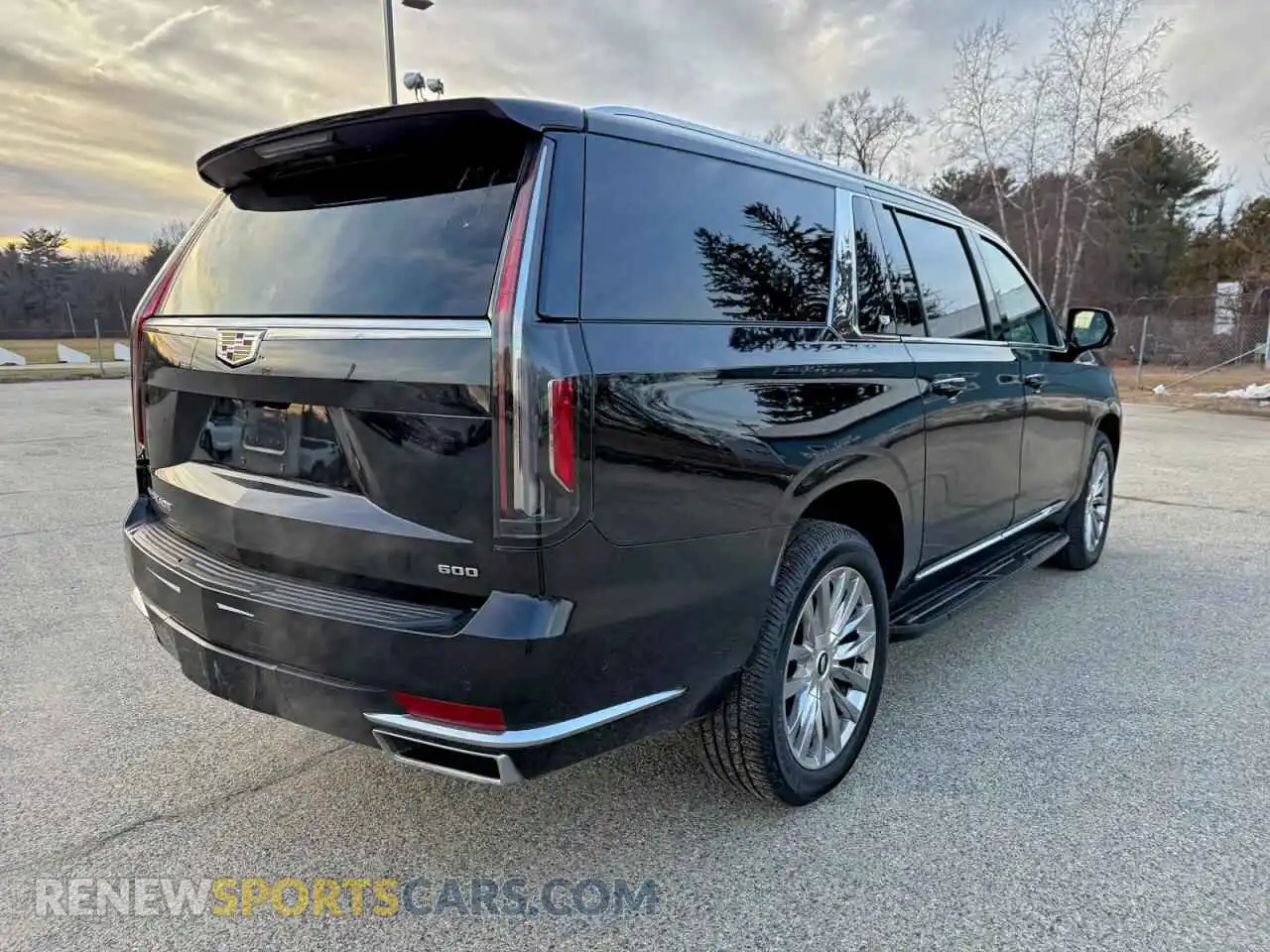 3 Photograph of a damaged car 1GYS4KKL2PR480283 CADILLAC ESCALADE 2023