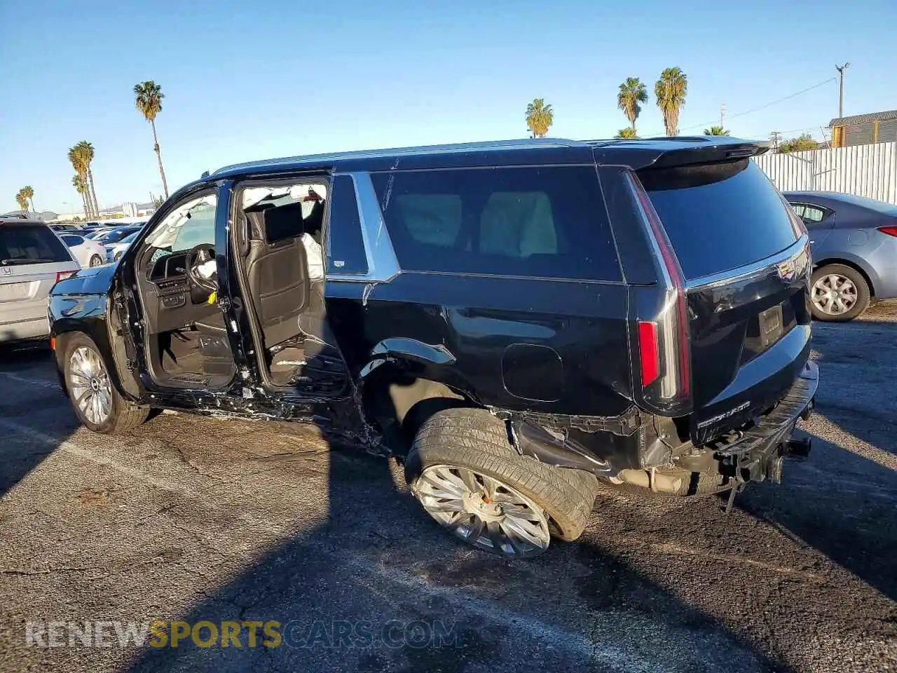 2 fotografías del automóvil dañado 1GYS4LKL6PR463086 CADILLAC ESCALADE 2023