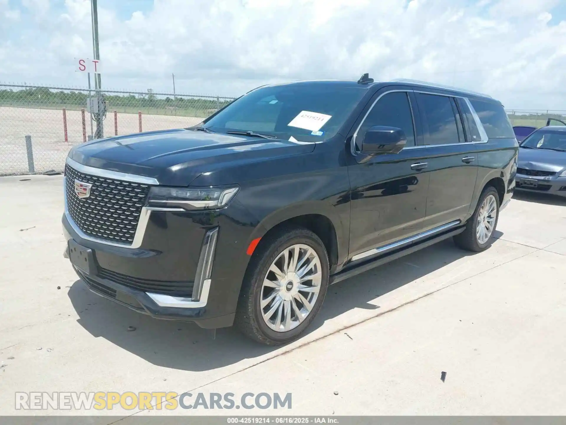 2 Photograph of a damaged car 1GYS4LKL8MR330583 CADILLAC ESCALADE ESV 2021