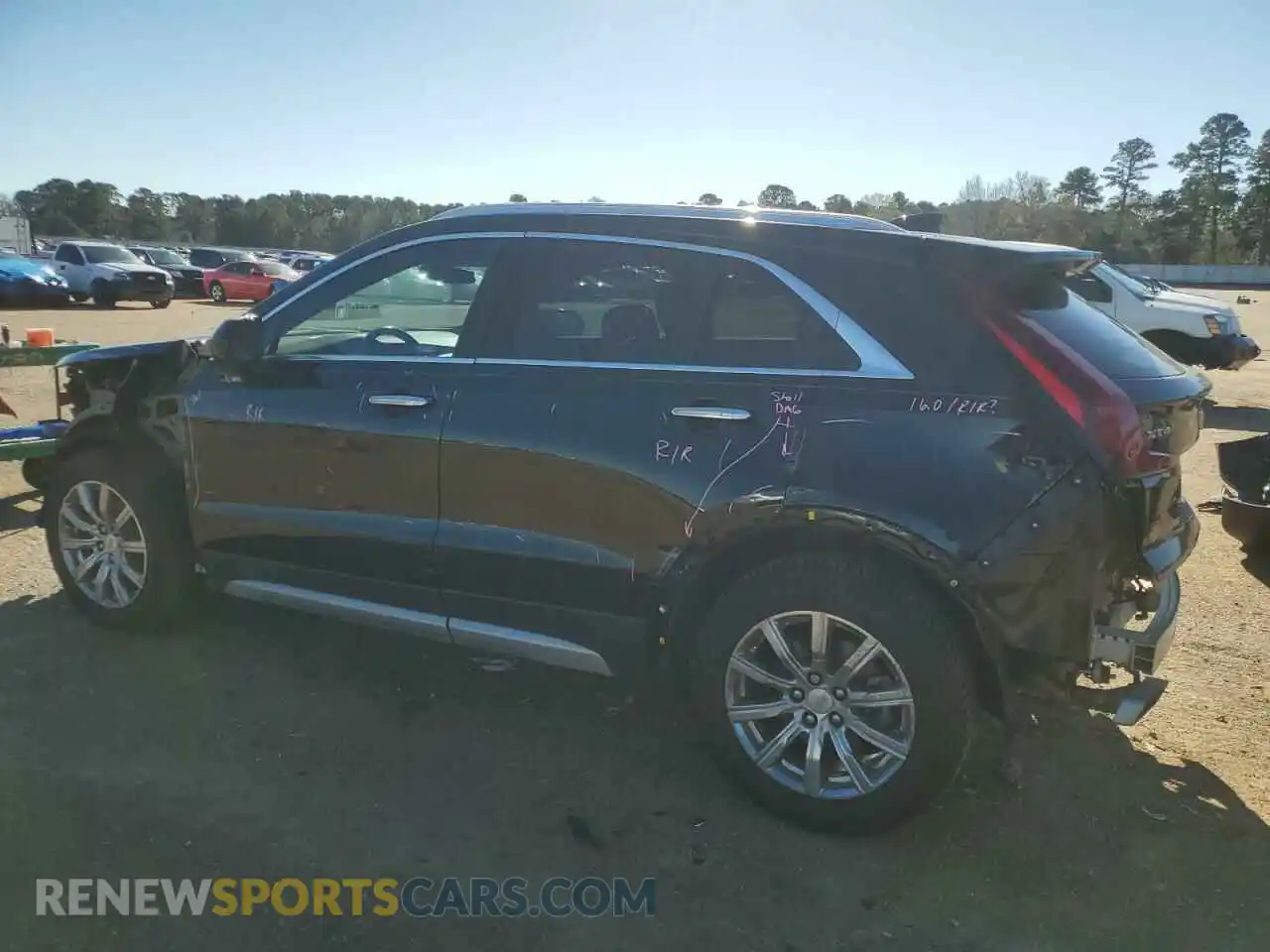 2 Photograph of a damaged car 1GYFZCR43KF125642 CADILLAC XT4 2019