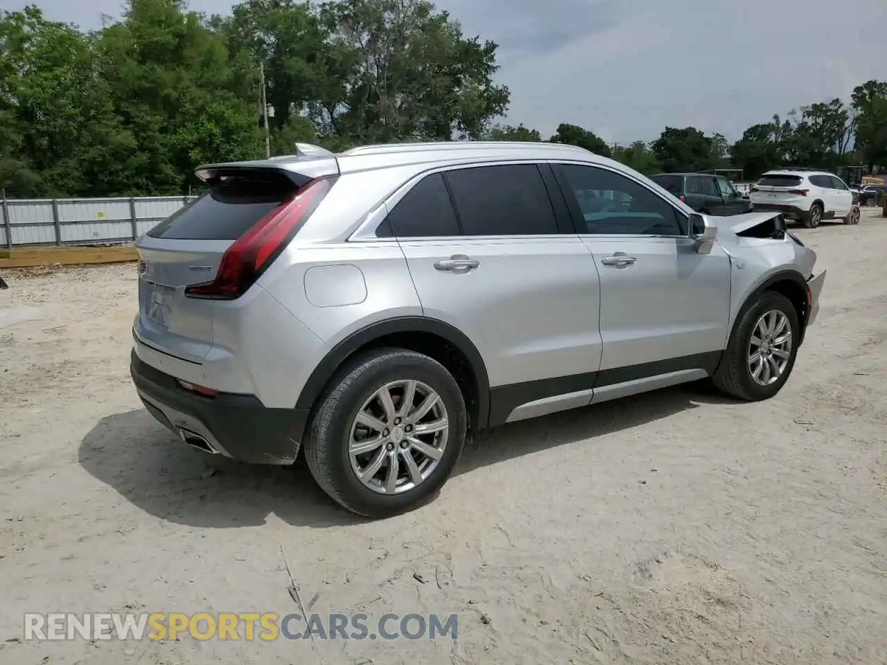 3 Фотография поврежденного автомобиля 1GYFZCR44KF195554 CADILLAC XT4 2019