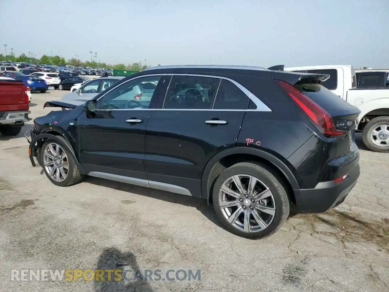 2 Photograph of a damaged car 1GYFZCR4XKF100124 CADILLAC XT4 2019