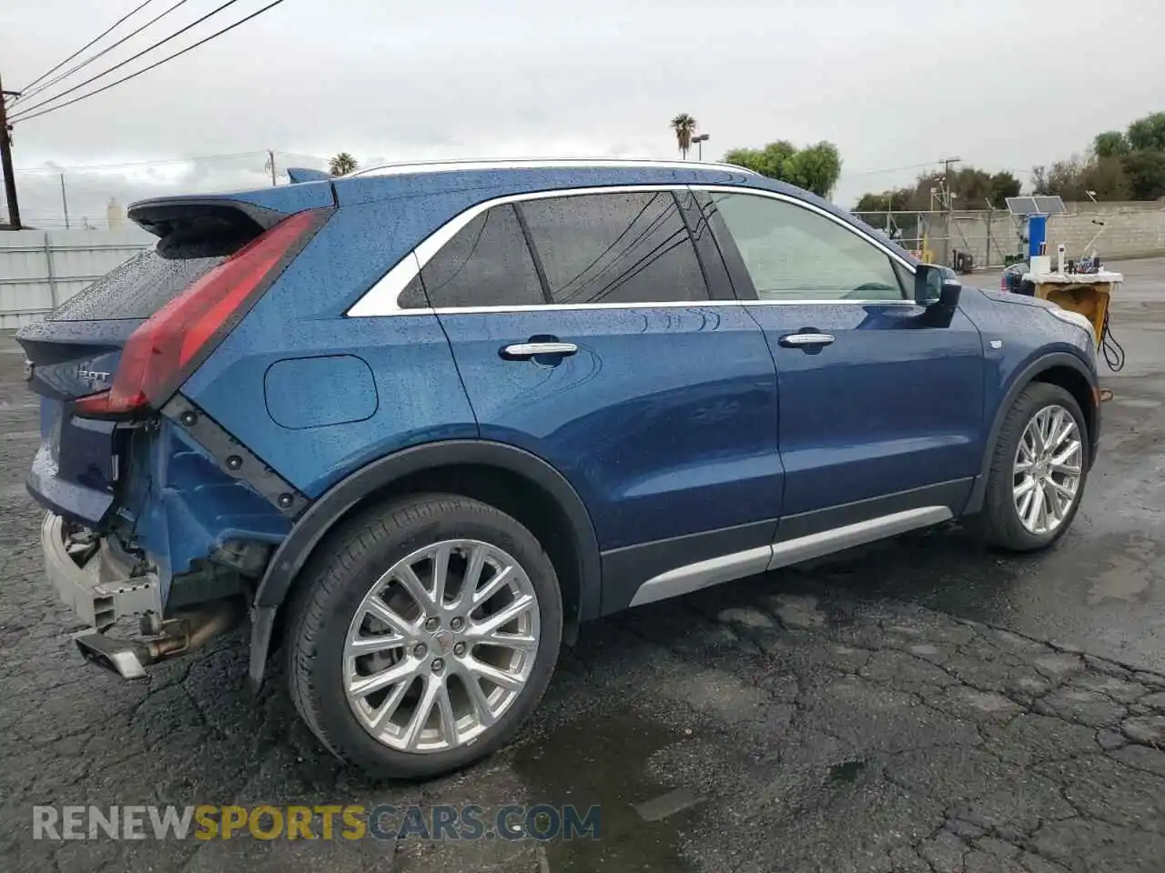 3 Photograph of a damaged car 1GYFZCR4XKF172523 CADILLAC XT4 2019