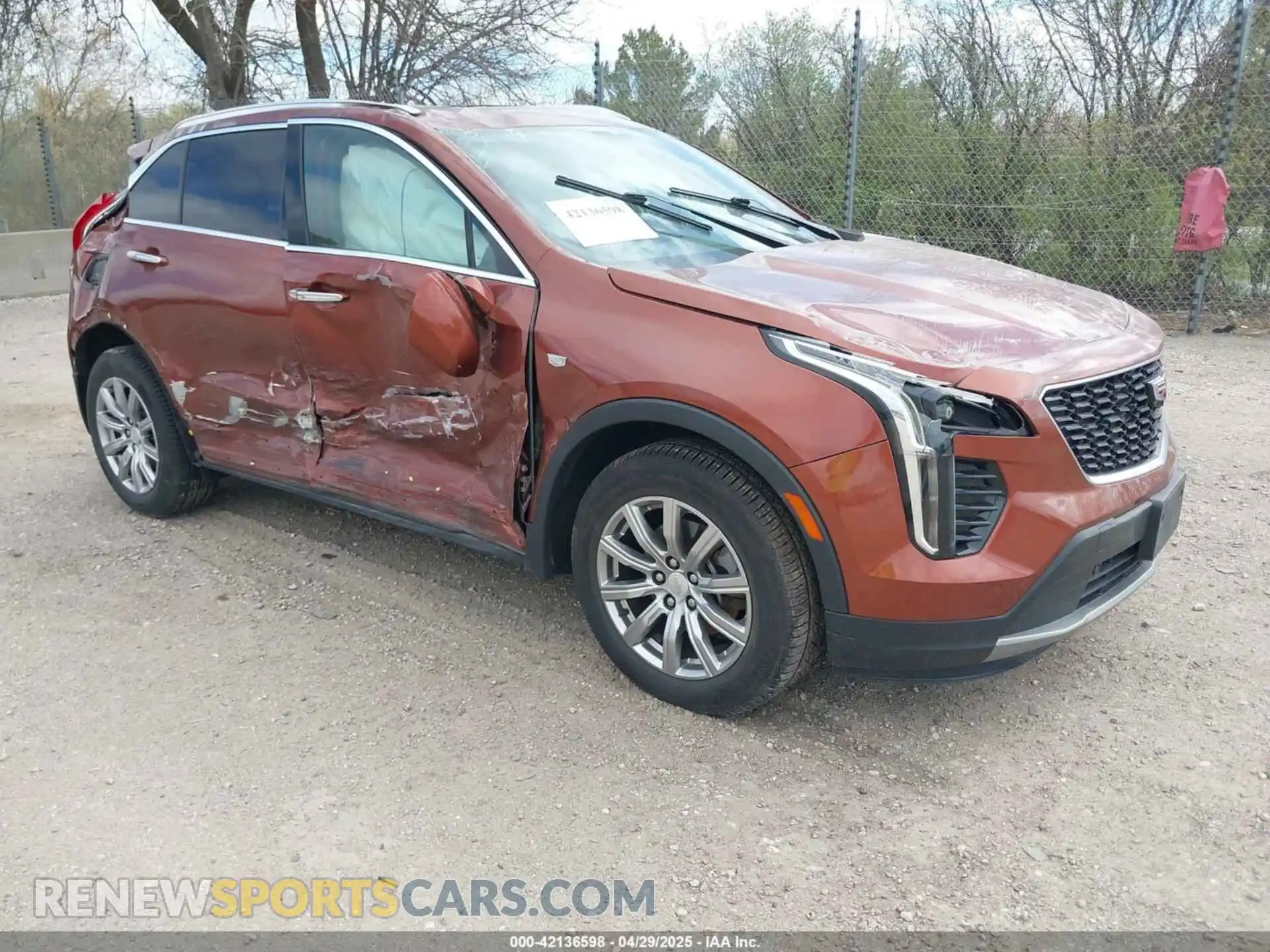 1 Photograph of a damaged car 1GYFZDR45KF183306 CADILLAC XT4 2019