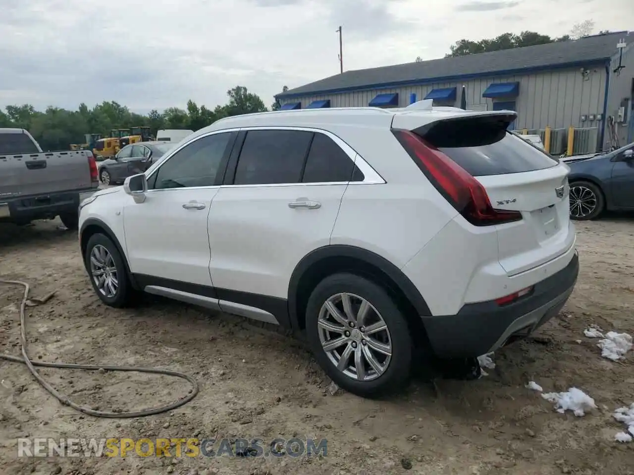 2 Photograph of a damaged car 1GYFZCR41LF060002 CADILLAC XT4 2020