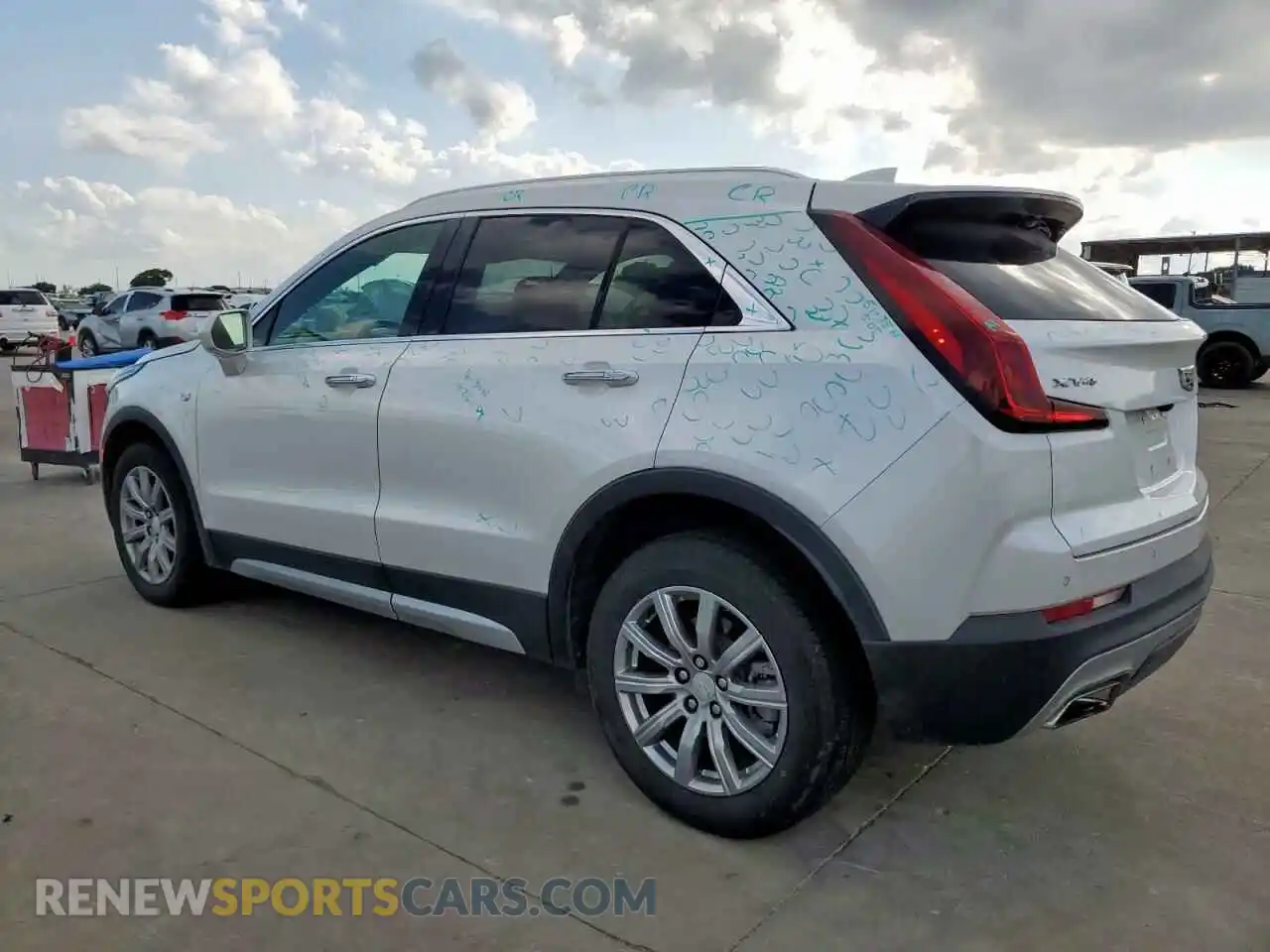 2 Photograph of a damaged car 1GYFZCR44LF113629 CADILLAC XT4 2020