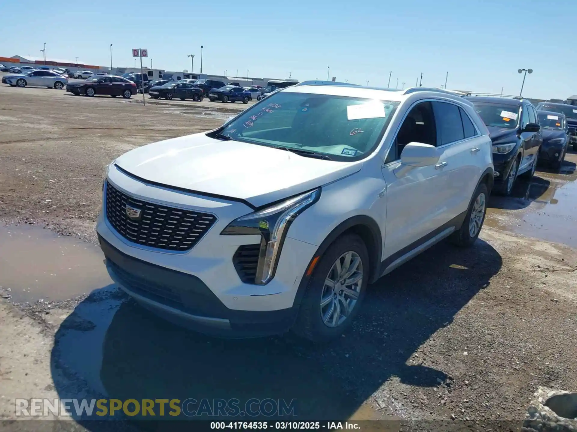 2 Photograph of a damaged car 1GYFZCR45LF138622 CADILLAC XT4 2020