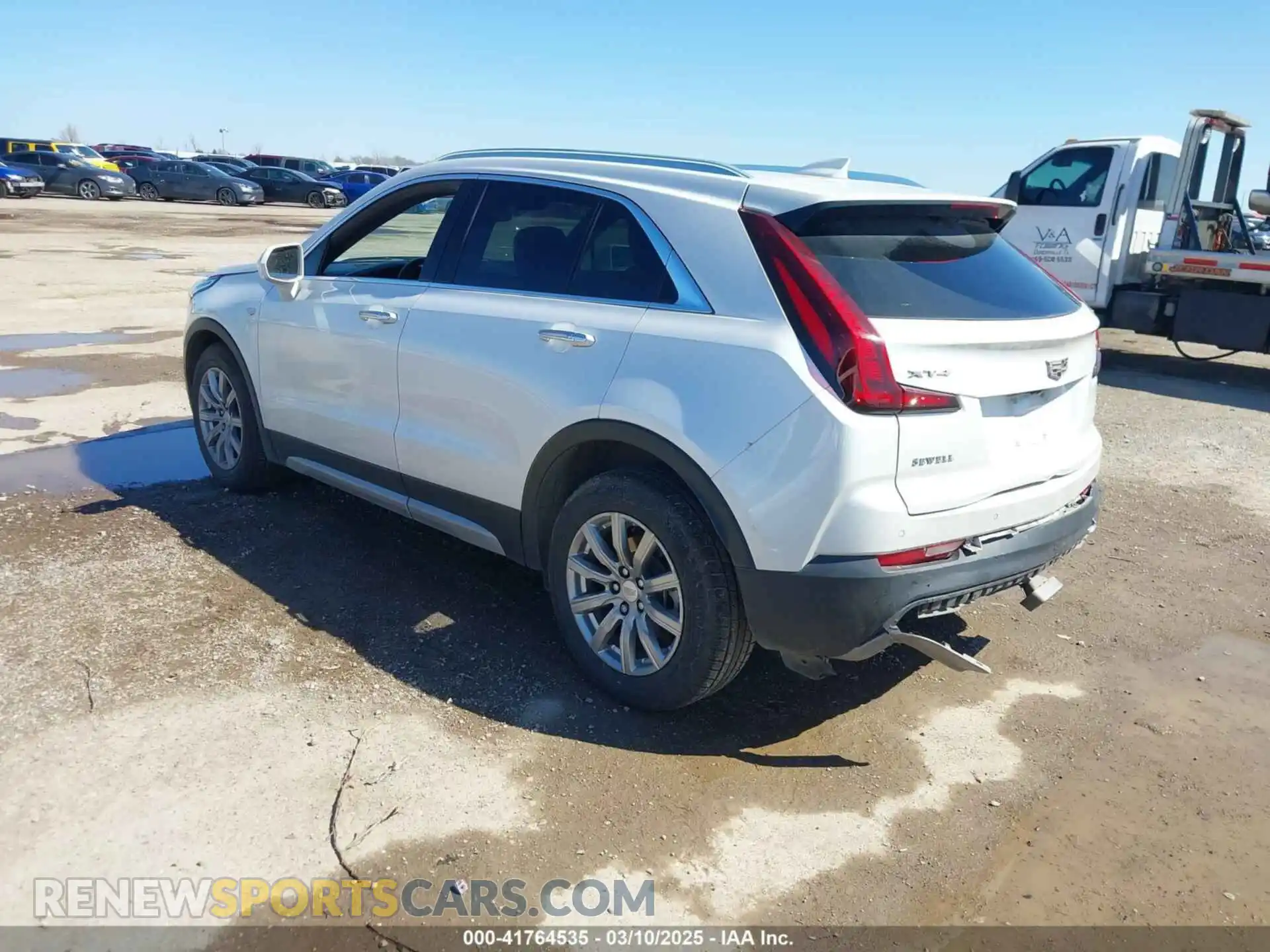 3 Photograph of a damaged car 1GYFZCR45LF138622 CADILLAC XT4 2020
