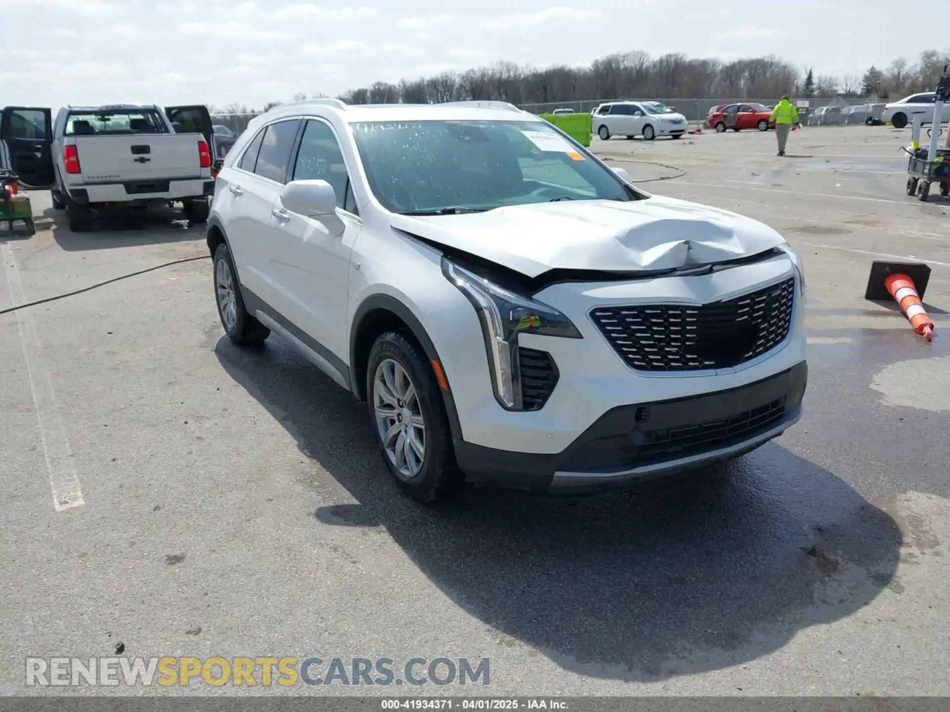 1 Photograph of a damaged car 1GYFZDR44LF036461 CADILLAC XT4 2020