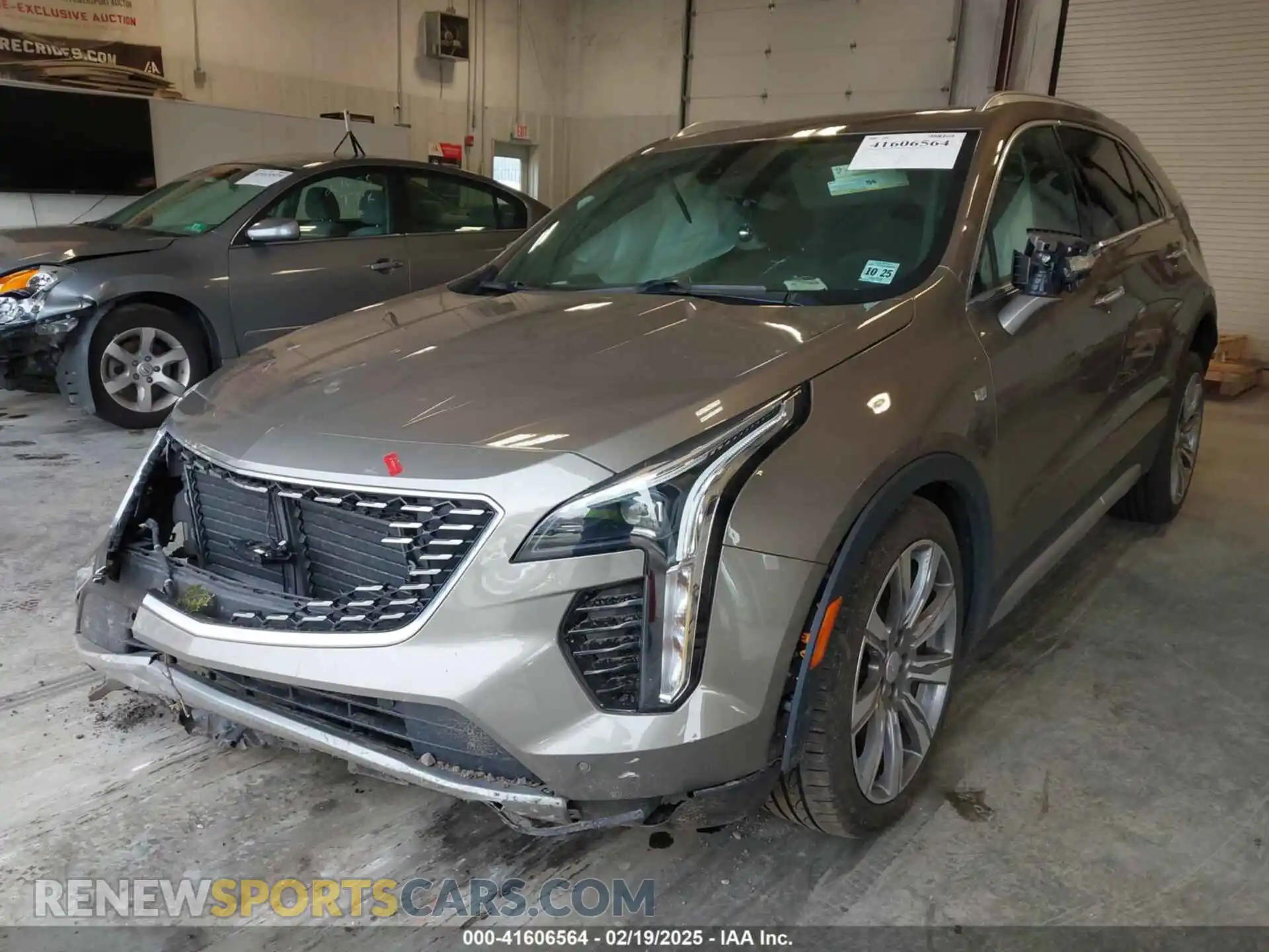 2 Фотография поврежденного автомобиля 1GYFZDR49LF015590 CADILLAC XT4 2020