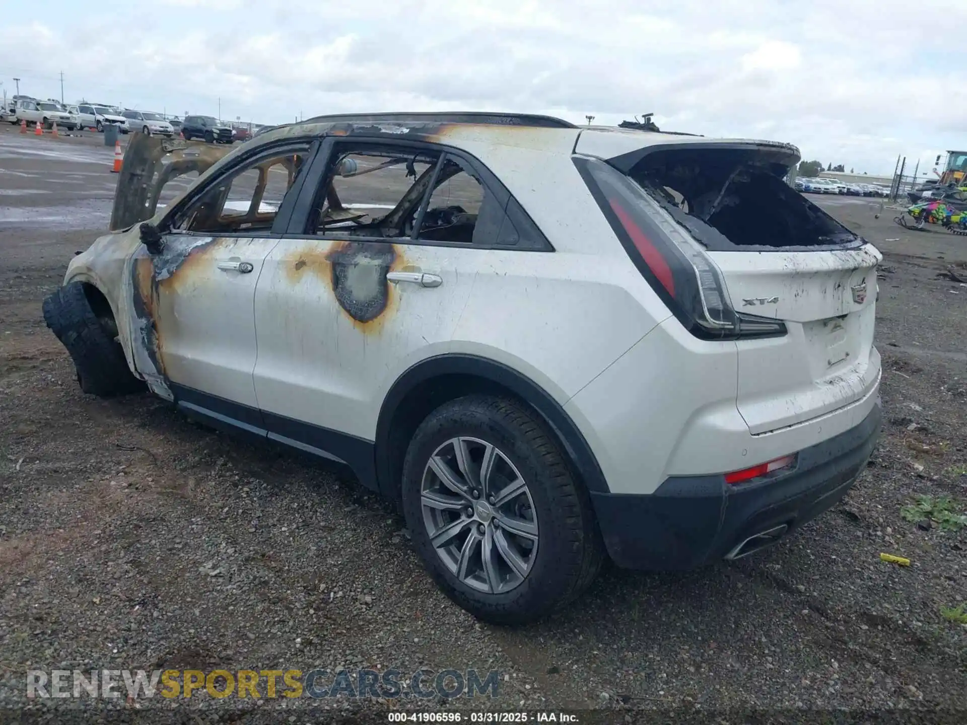 3 Photograph of a damaged car 1GYFZER44LF029323 CADILLAC XT4 2020