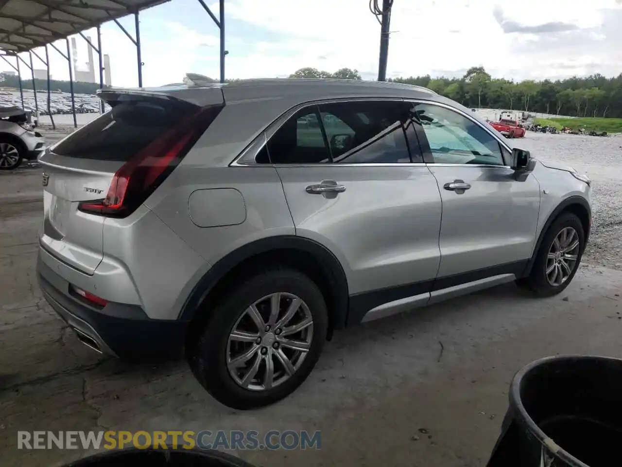 3 Photograph of a damaged car 1GYFZCR40MF002609 CADILLAC XT4 2021