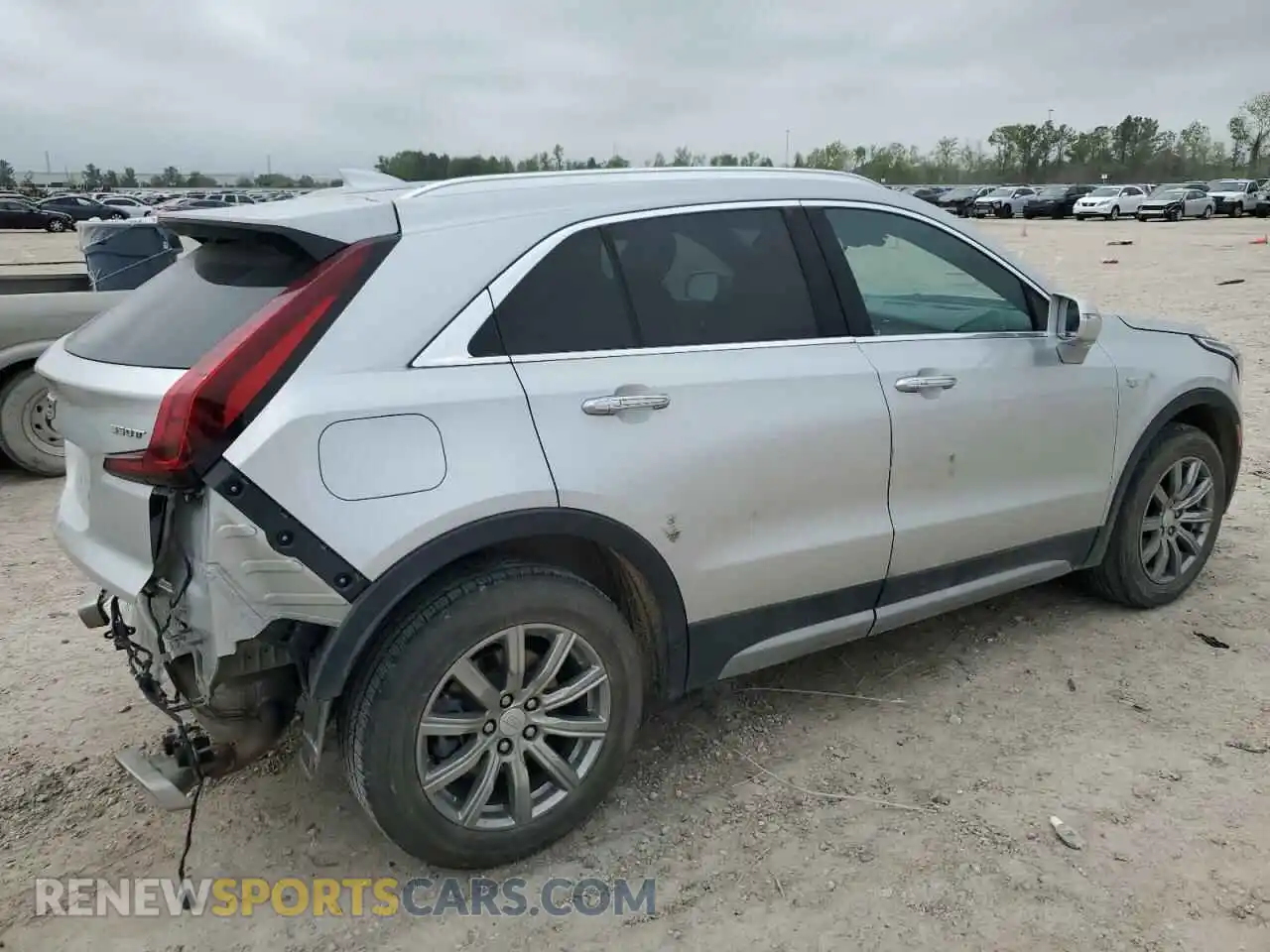 3 Photograph of a damaged car 1GYFZCR41MF002411 CADILLAC XT4 2021