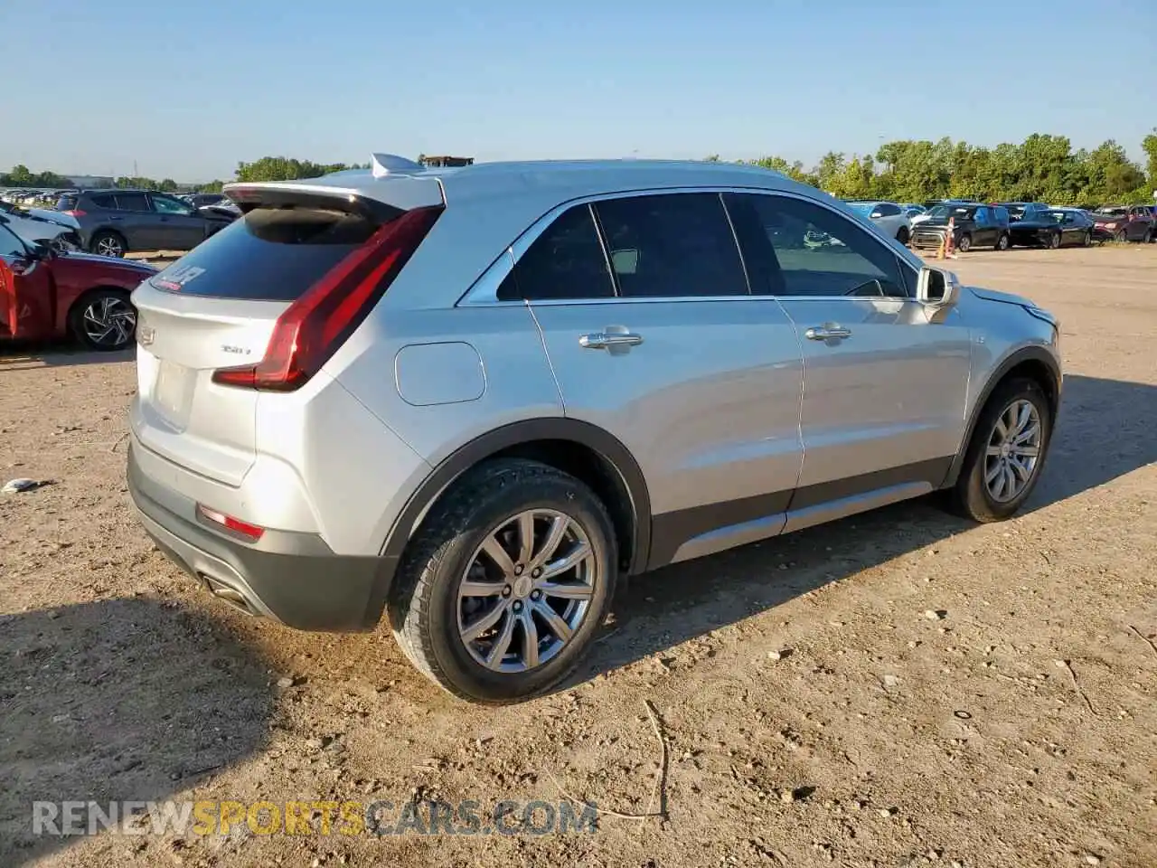 3 Photograph of a damaged car 1GYFZCR49MF001913 CADILLAC XT4 2021