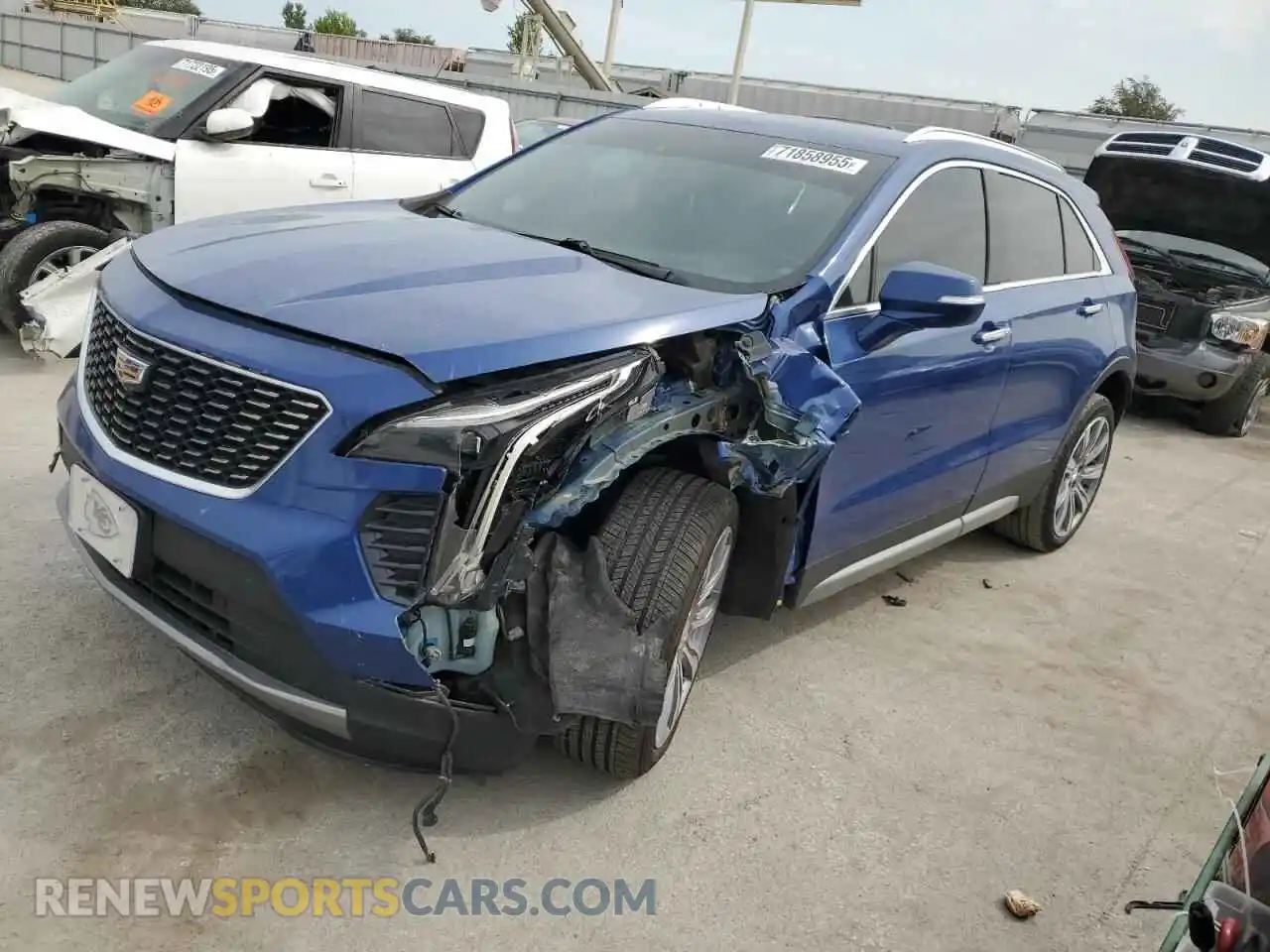 1 Photograph of a damaged car 1GYFZCR49MF014743 CADILLAC XT4 2021