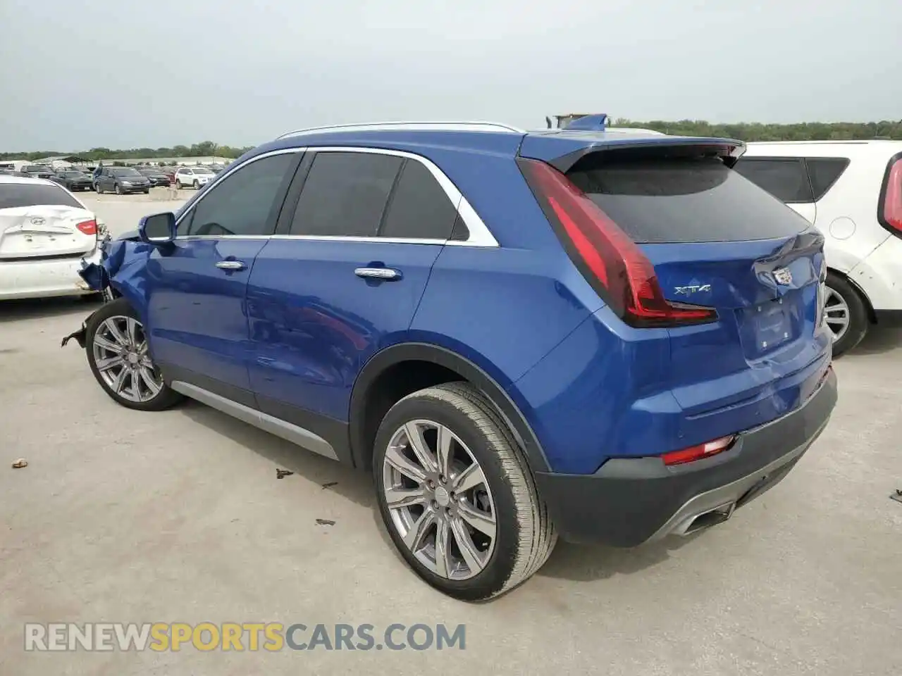 2 Photograph of a damaged car 1GYFZCR49MF014743 CADILLAC XT4 2021
