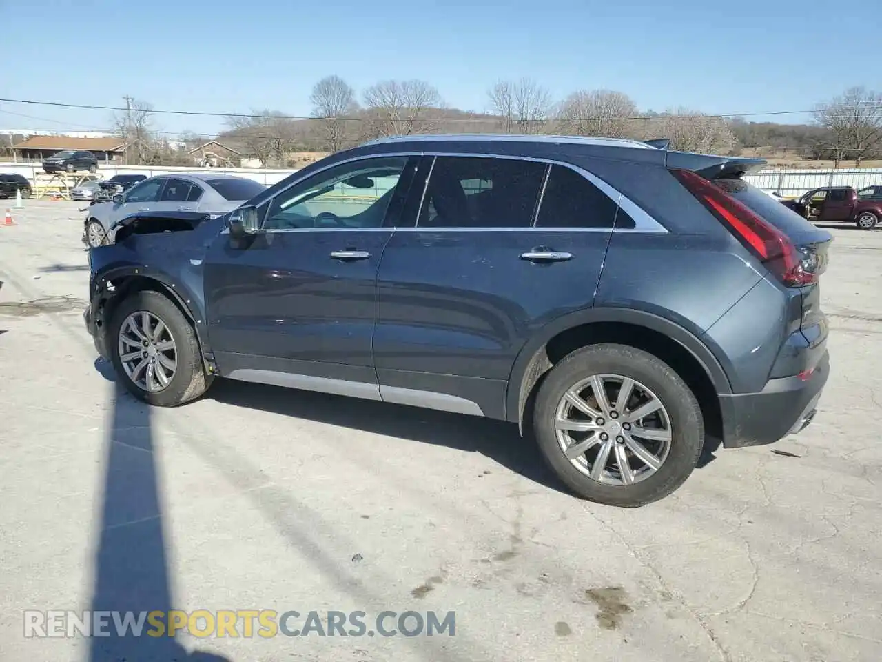 2 Photograph of a damaged car 1GYFZDR47MF002175 CADILLAC XT4 2021