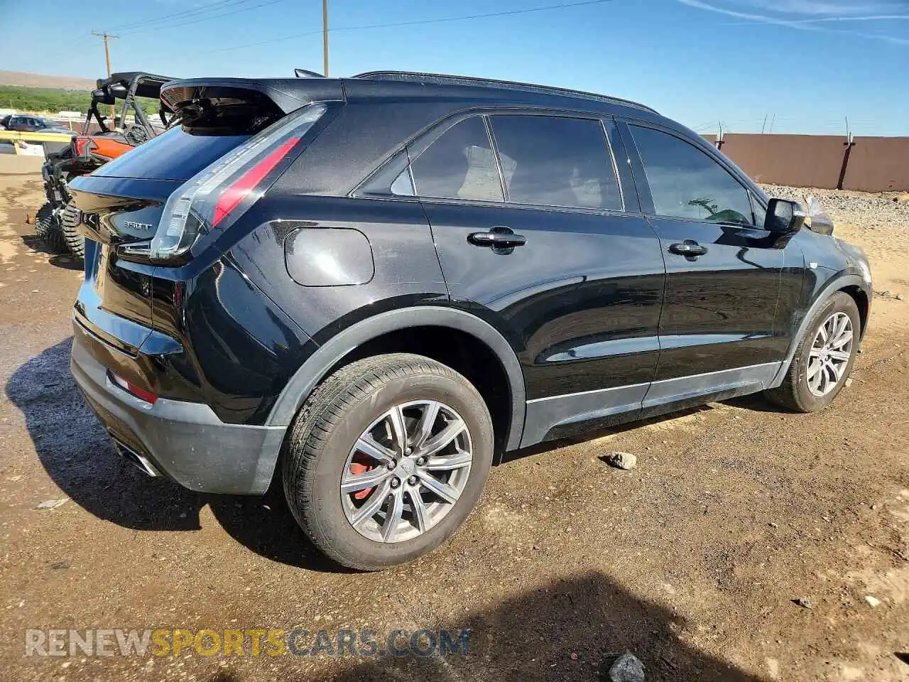 3 Фотография поврежденного автомобиля 1GYFZFR42MF064028 CADILLAC XT4 2021