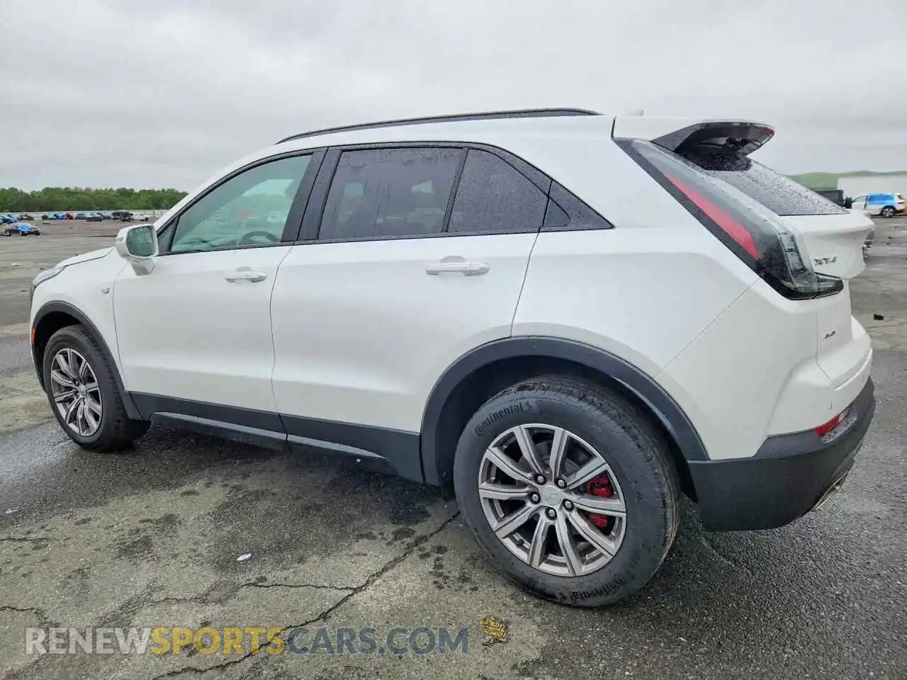 2 Photograph of a damaged car 1GYFZFR48MF017506 CADILLAC XT4 2021