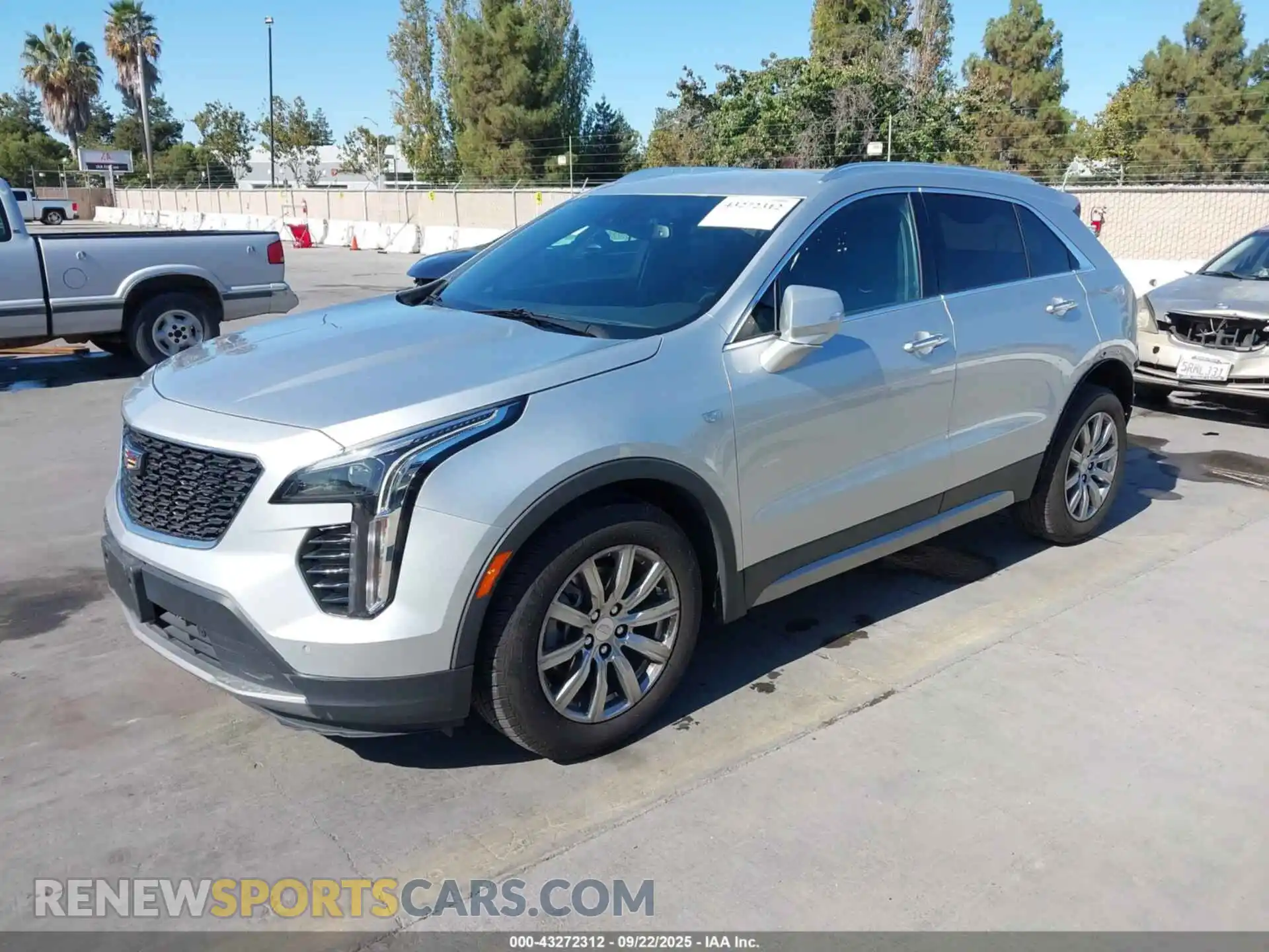2 Photograph of a damaged car 1GYFZDR47NF134712 CADILLAC XT4 2022