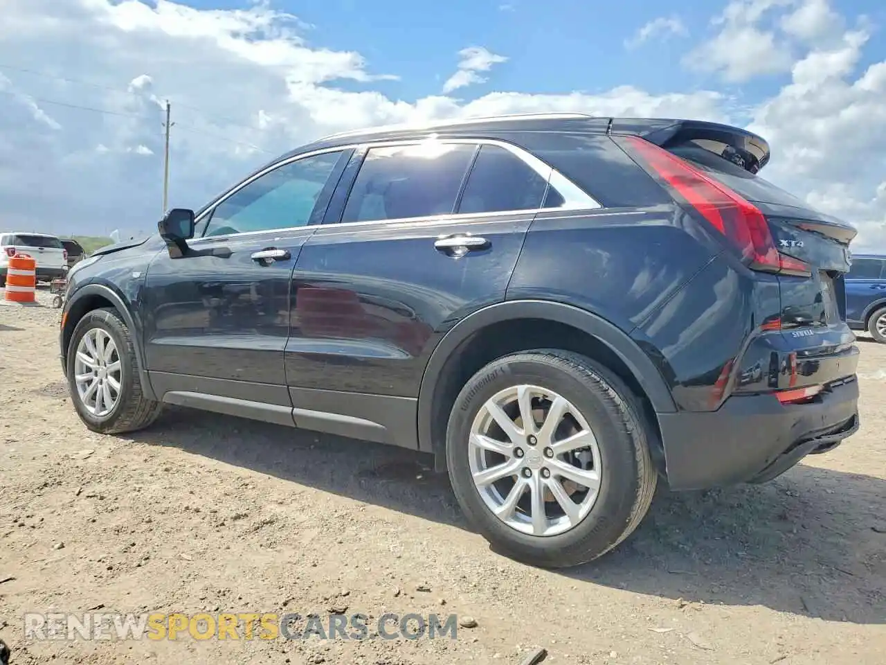 2 Photograph of a damaged car 1GYAZAR40PF200724 CADILLAC XT4 2023