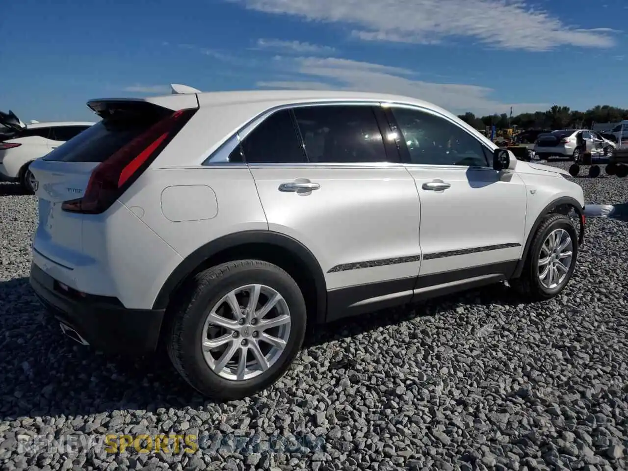 3 fotografías del automóvil dañado 1GYAZAR4XPF107242 CADILLAC XT4 2023