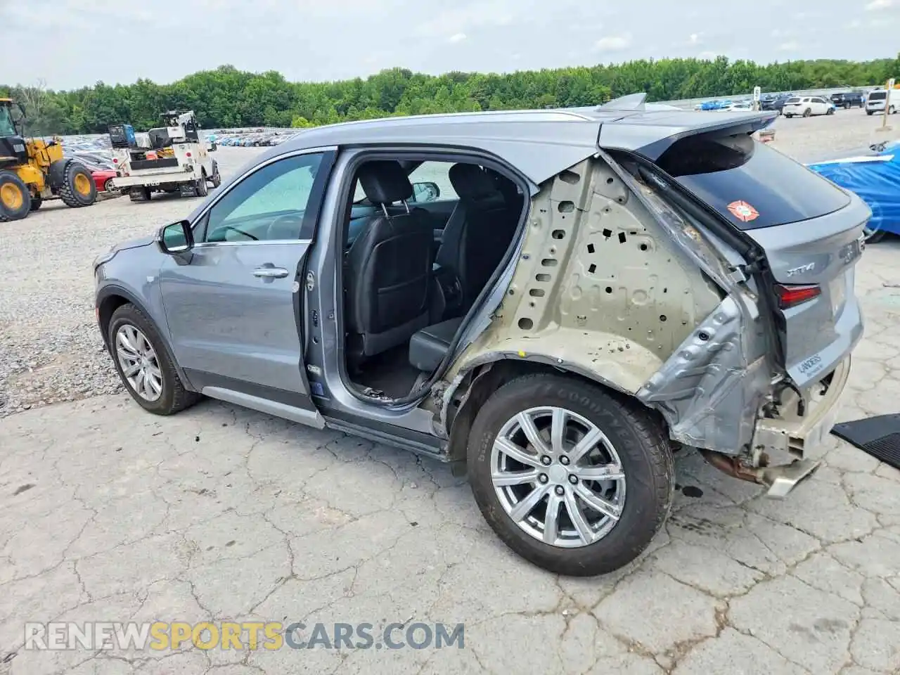 2 fotografías del automóvil dañado 1GYFZCR40PF159769 CADILLAC XT4 2023