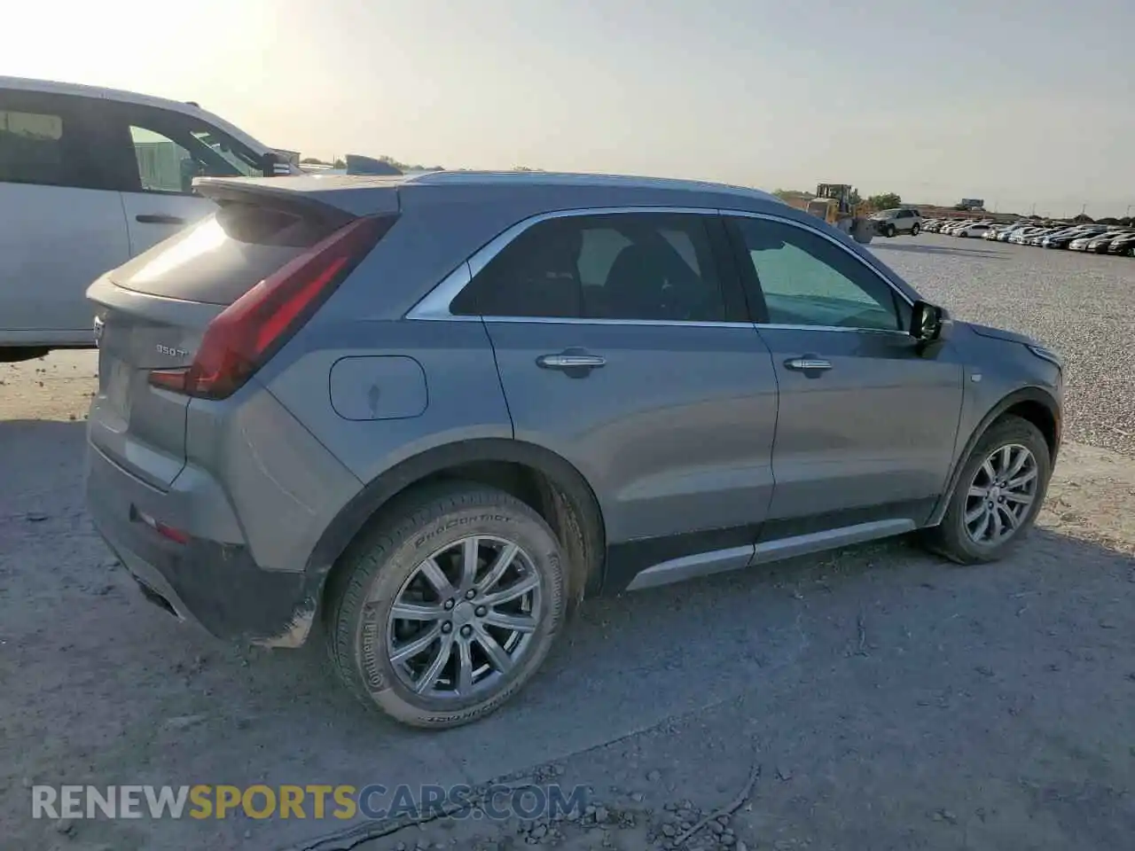 3 fotografías del automóvil dañado 1GYFZCR46PF193571 CADILLAC XT4 2023