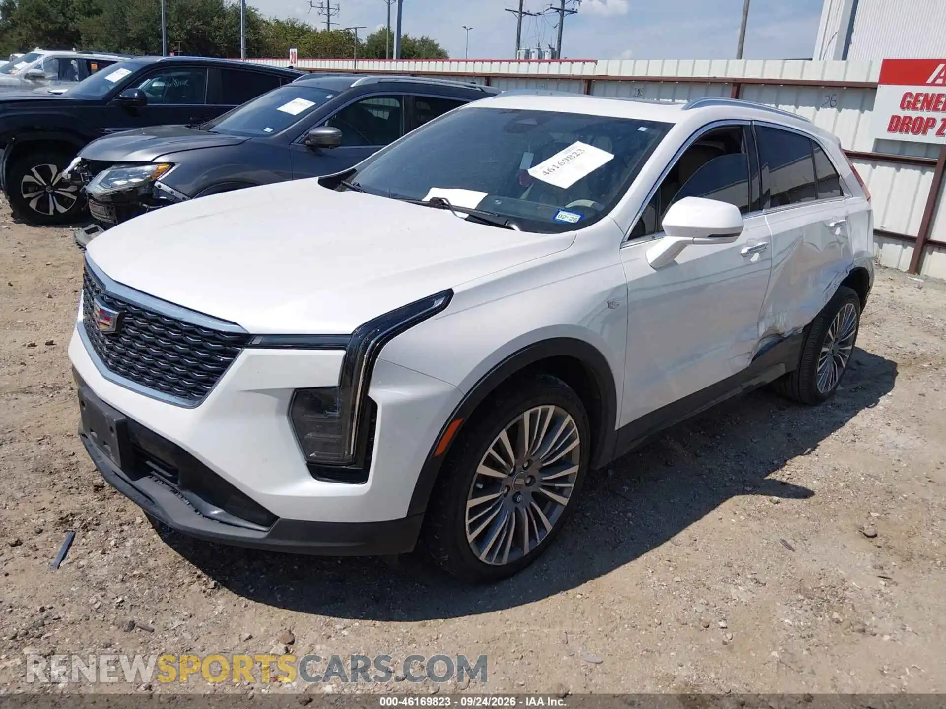 2 fotografías del automóvil dañado 1GYFZCR46RF100955 CADILLAC XT4 2024
