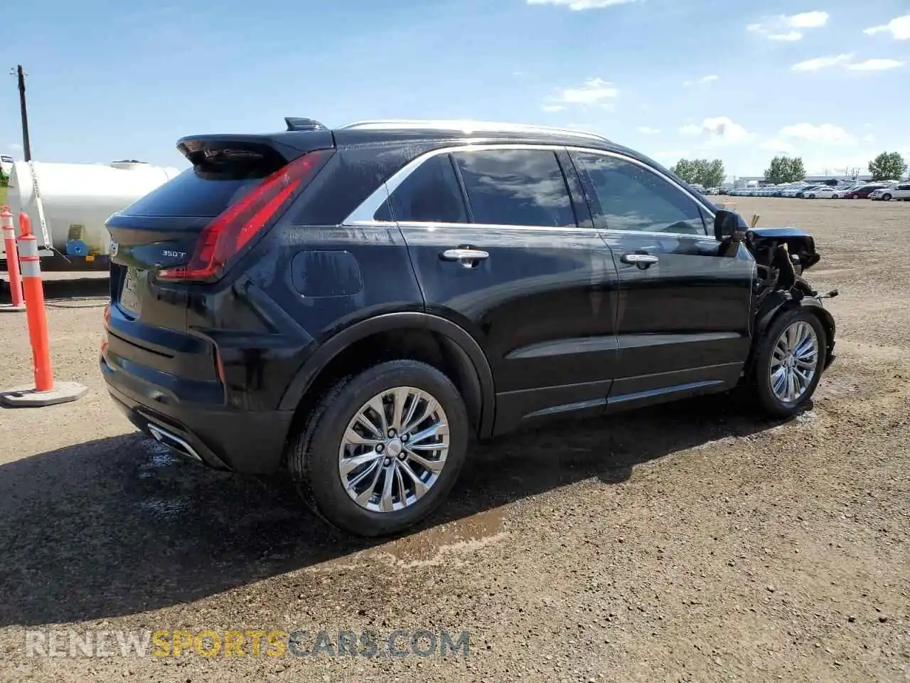 3 Фотография поврежденного автомобиля 1GYFZDR49RF103483 CADILLAC XT4 2024