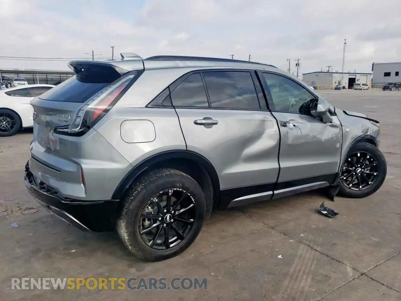3 Фотография поврежденного автомобиля 1GYFZER47RF217570 CADILLAC XT4 2024