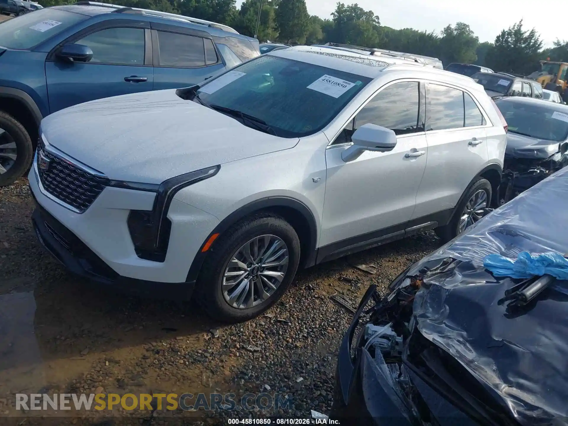 2 Фотография поврежденного автомобиля 1GYFZCR42SF113854 CADILLAC XT4 2025