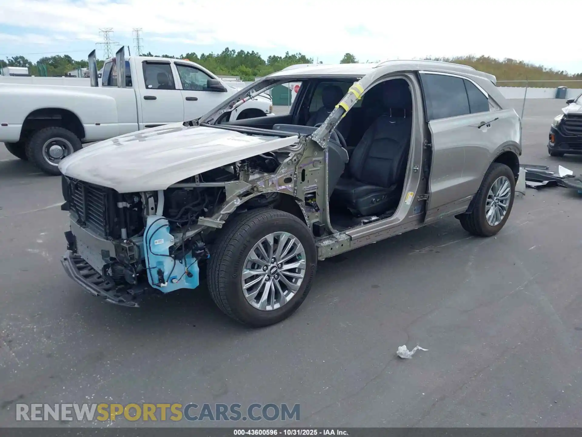 2 Photograph of a damaged car 1GYFZCR43SF104340 CADILLAC XT4 2025