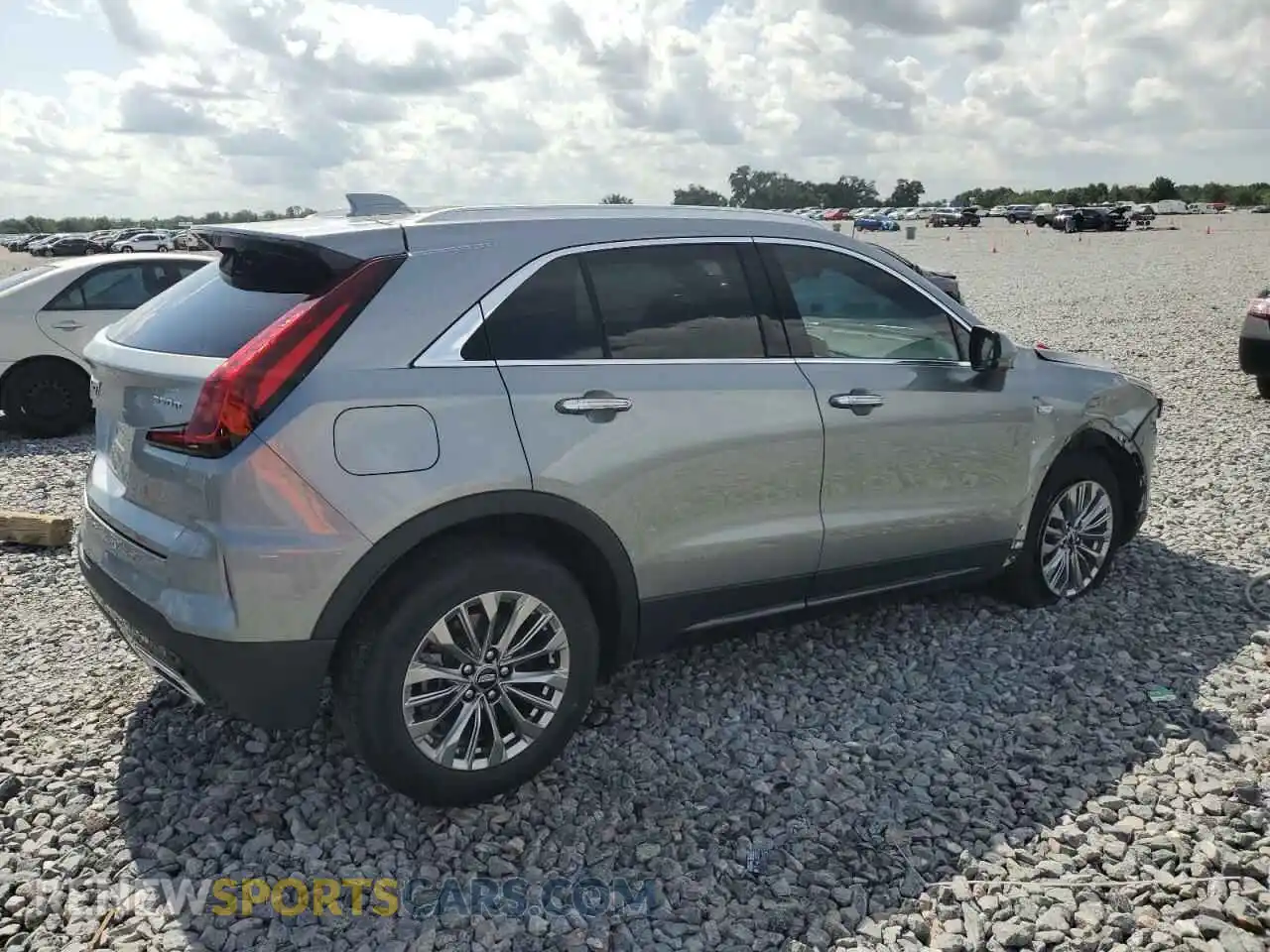 3 Фотография поврежденного автомобиля 1GYFZCR43SF128251 CADILLAC XT4 2025