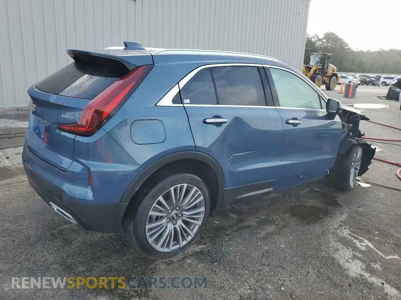 3 Фотография поврежденного автомобиля 1GYFZCR47SF150673 CADILLAC XT4 2025