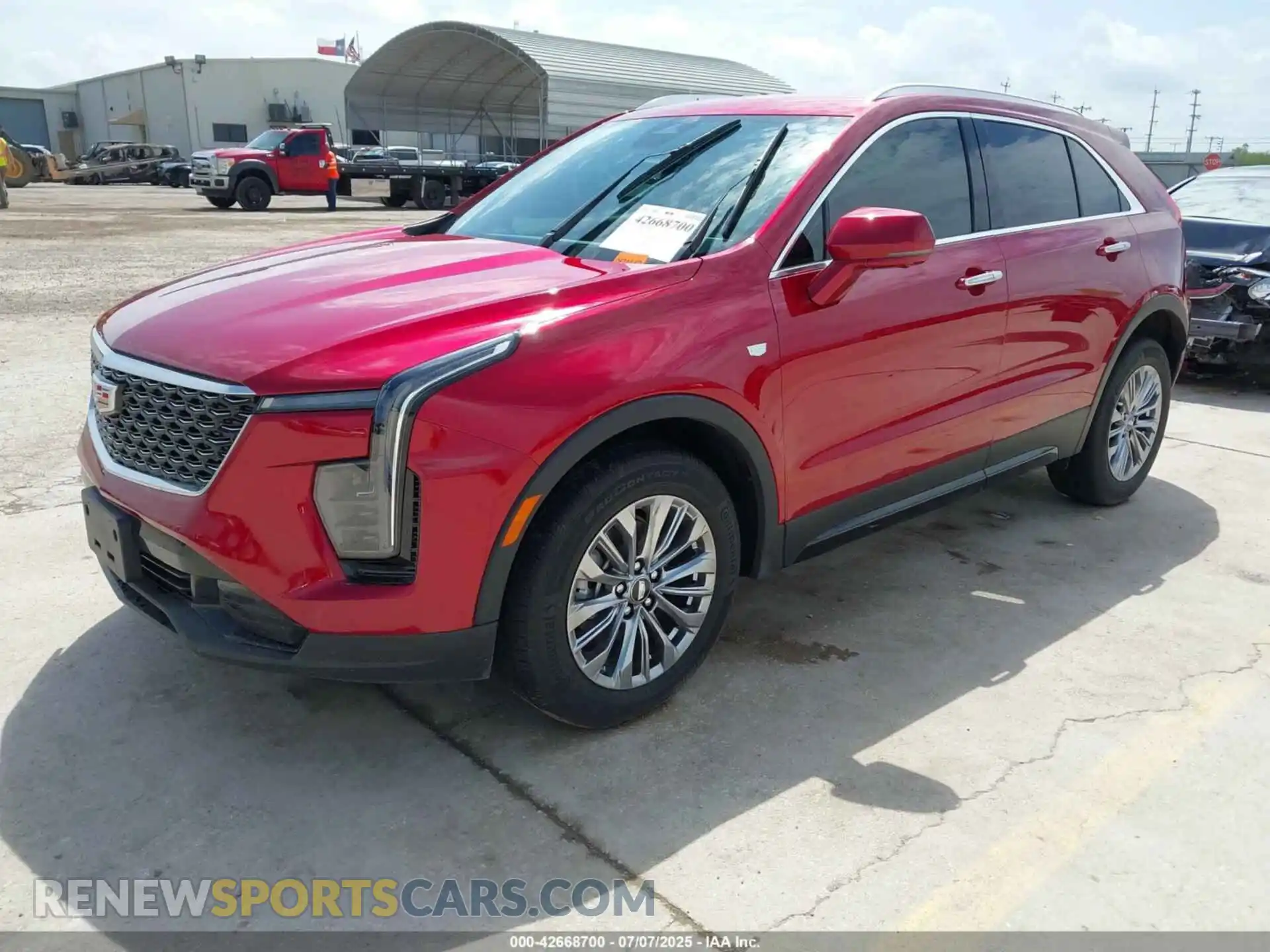2 Фотография поврежденного автомобиля 1GYFZCR48SF104172 CADILLAC XT4 2025