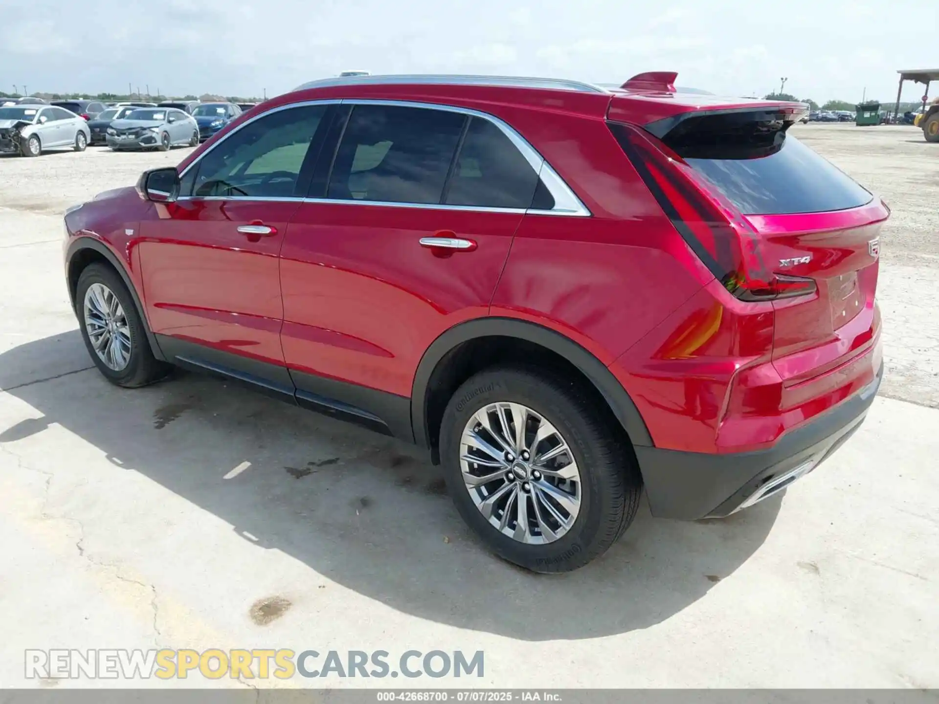 3 Фотография поврежденного автомобиля 1GYFZCR48SF104172 CADILLAC XT4 2025
