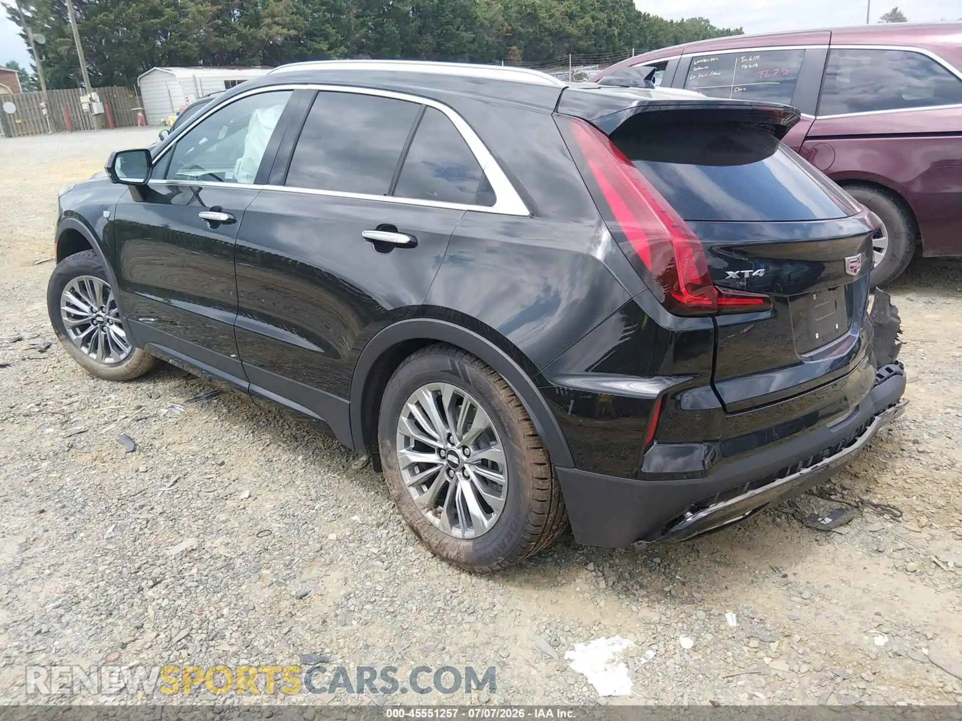 3 Фотография поврежденного автомобиля 1GYFZCR48SF150617 CADILLAC XT4 2025