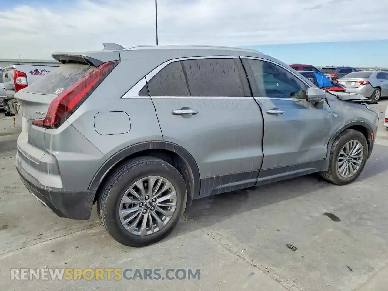 3 Фотография поврежденного автомобиля 1GYFZCR48SF155221 CADILLAC XT4 2025