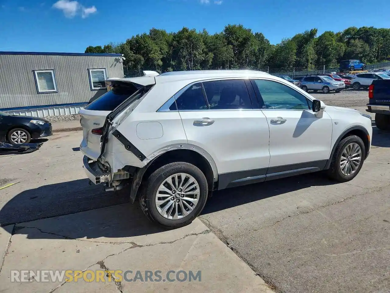 3 Photograph of a damaged car 1GYFZDR48SF125321 CADILLAC XT4 2025