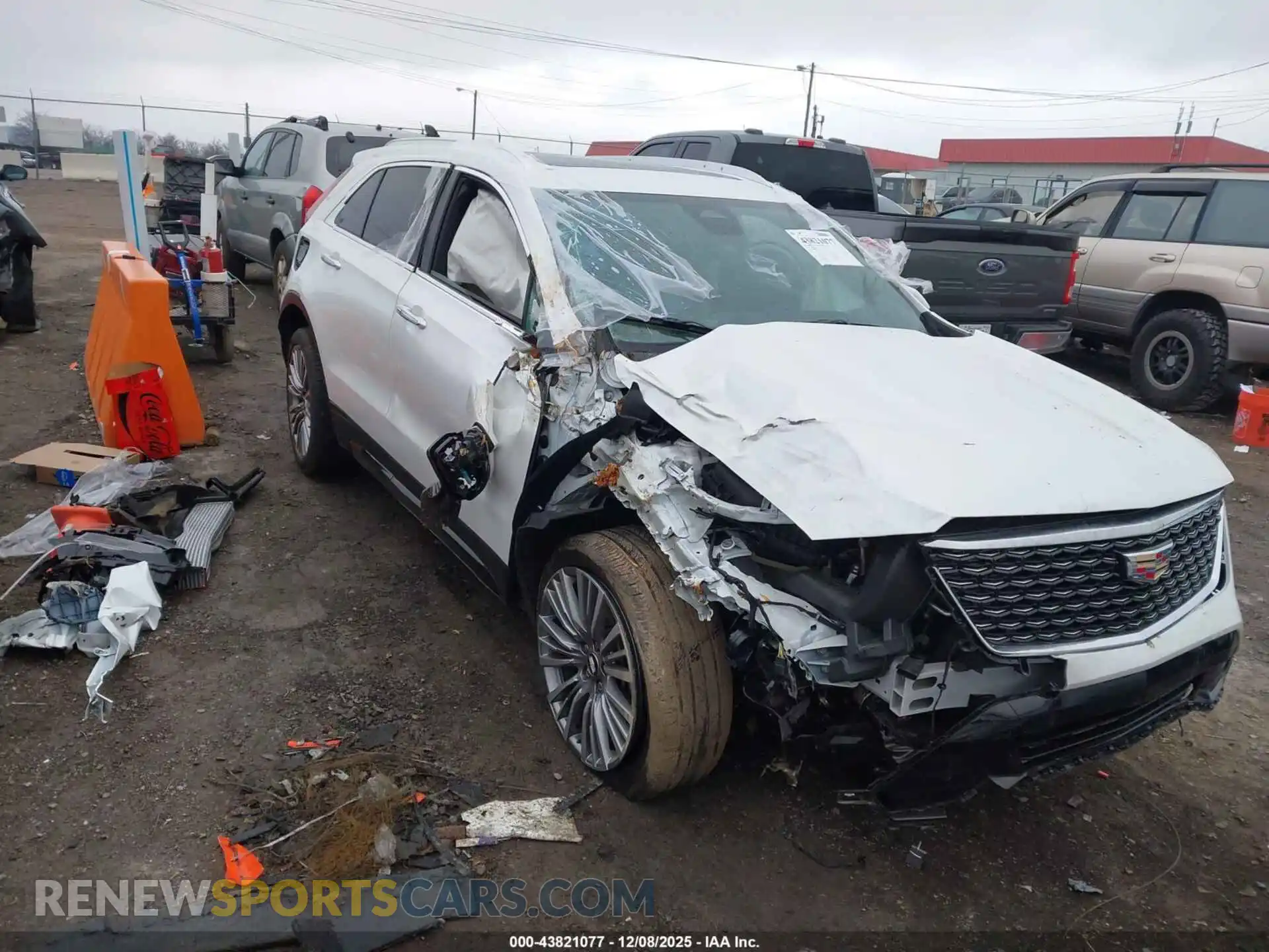 1 Фотография поврежденного автомобиля 1GYFZDR48SF133290 CADILLAC XT4 2025